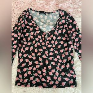 Black flower design crop top